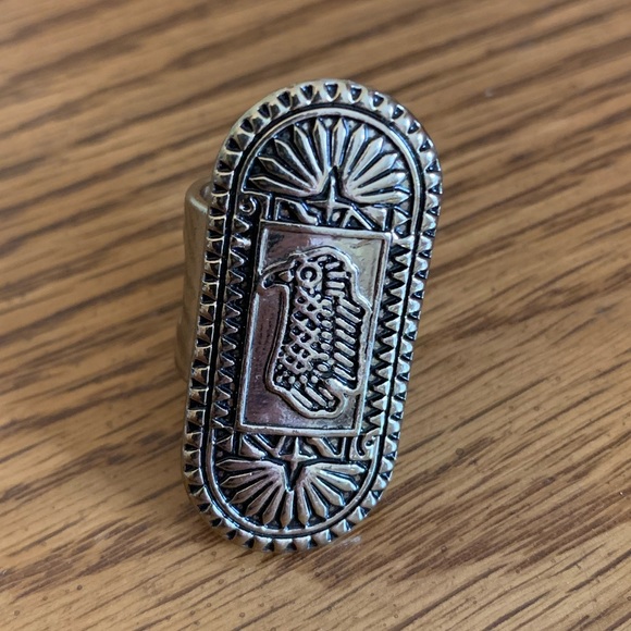 MOVING SALE | Women’s light gold cigar band ring with boho design. Ring size 8 - Picture 2 of 3